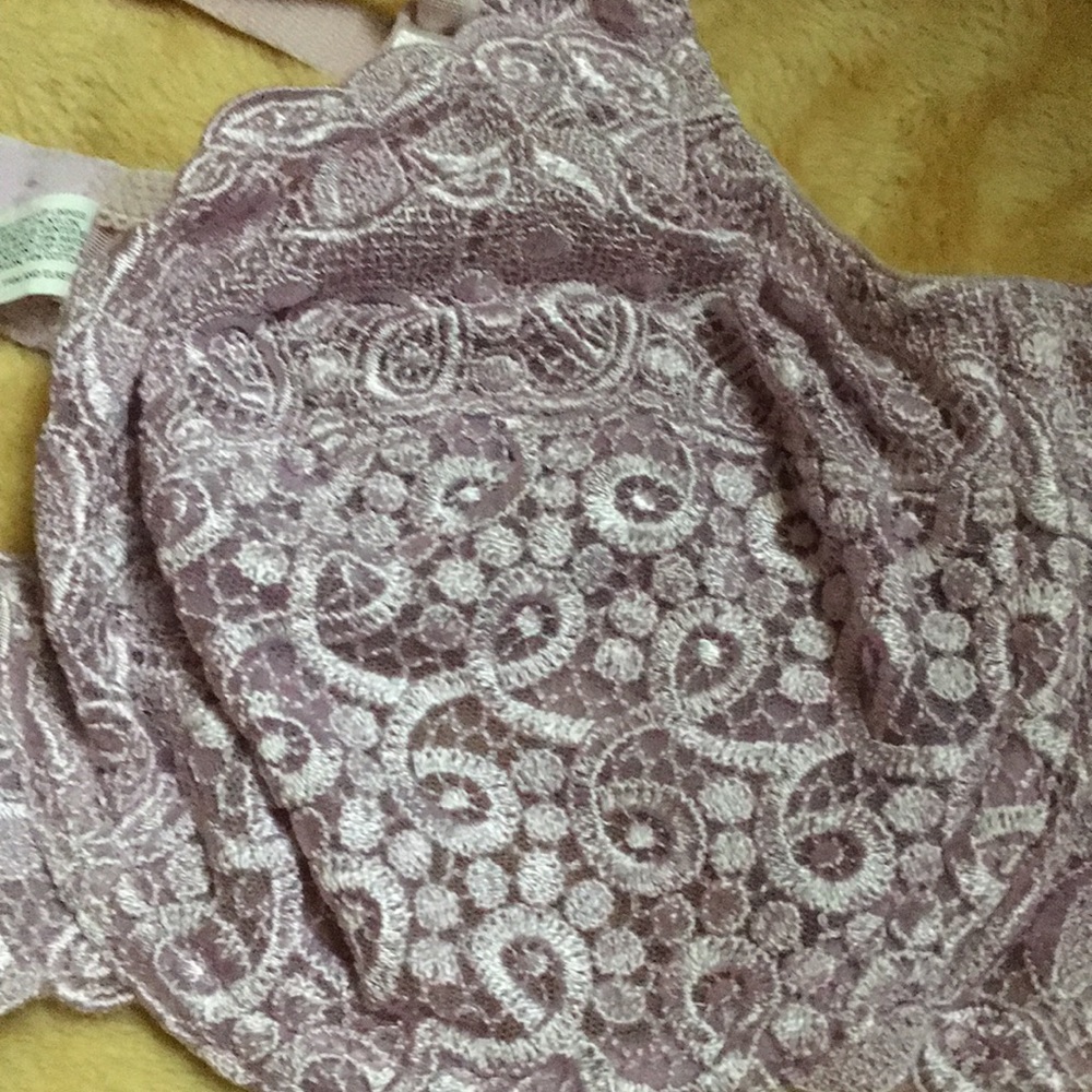 Vintage Bali Lace Desire 3602 Underwire Bra 36C - Picture 2 of 13